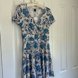 SHEIN VCAY Blue and White Ribbed Floral Dress, Size Small